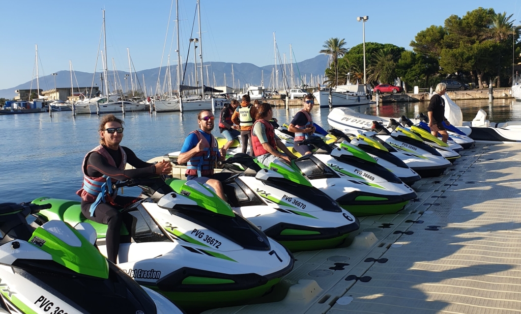 team buillding jet ski 66